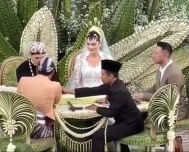 
 Tanda Tanya Keabsahan Pernikahan Luna Maya
